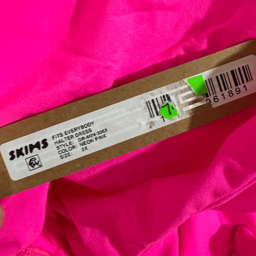 NWT Skims Fits Everybody Cut Out Halter Dress 3X Limited Edition Neon Pink Mini - Picture 6 of 7